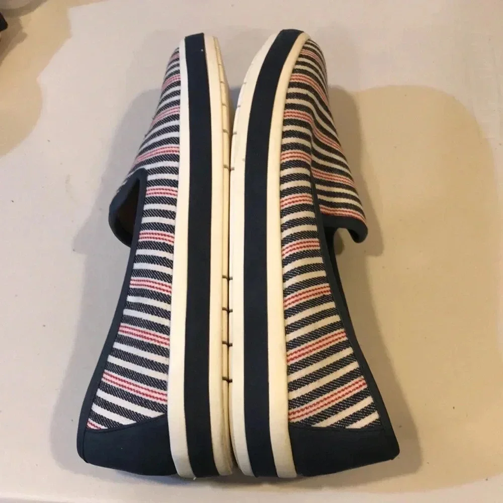 St. John’s Bay Womens Red, White & Blue Striped Memory Foam Slip On Sneakers-8M